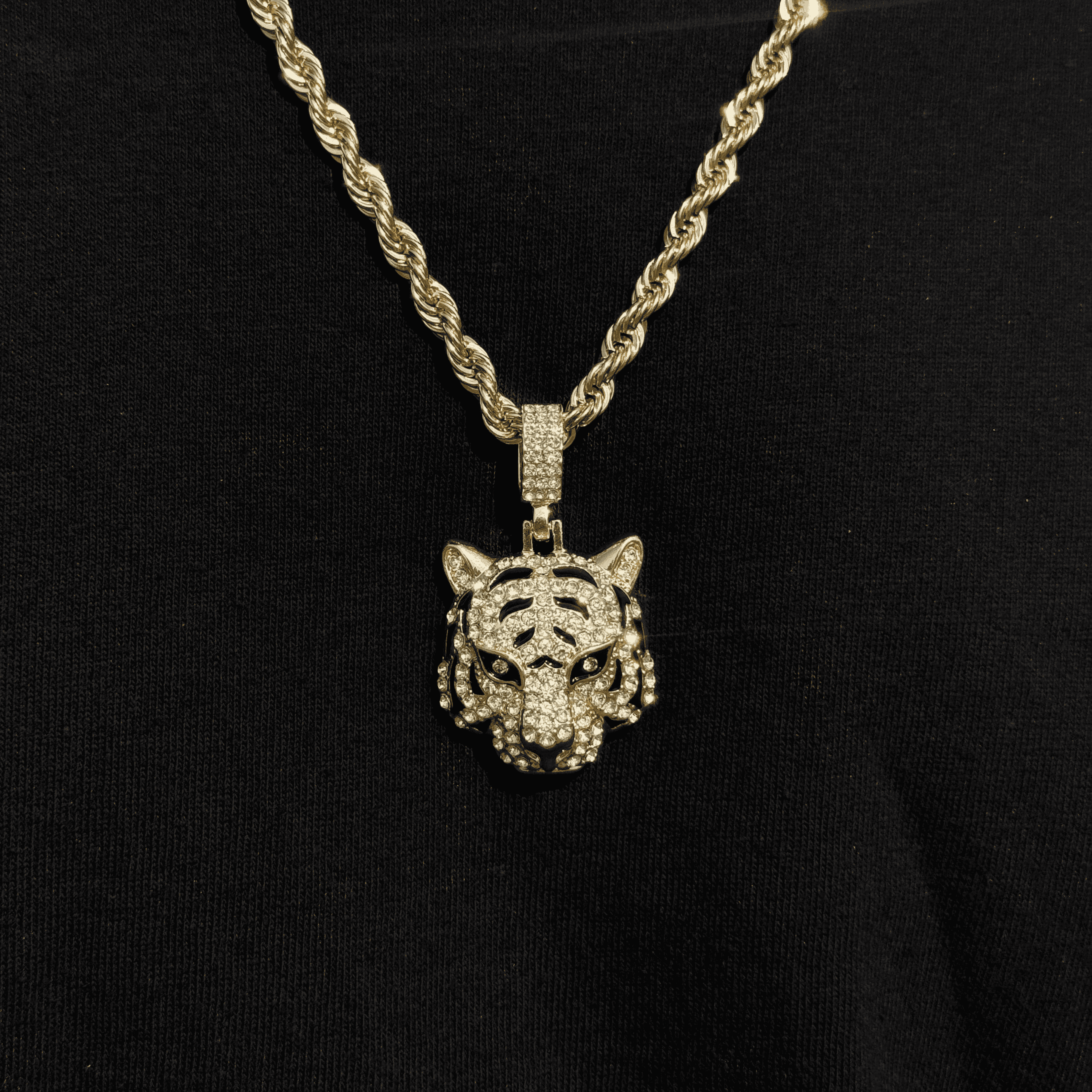 Men's Iced Out Tiger Pendant with 4mm Rope Necklace